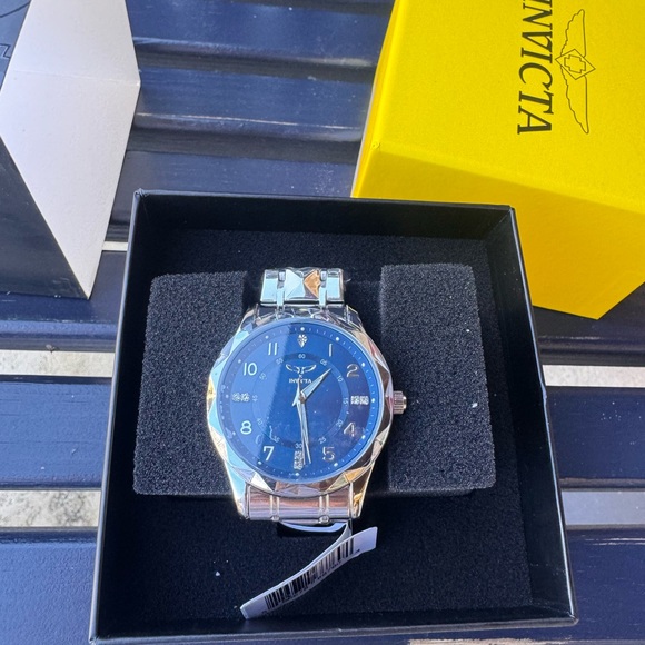 Invicta Silver and Blue Men's Watch - Picture 1 of 5